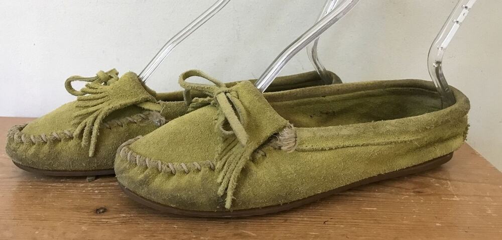 Minnetonka Chartreuse Yellow Green Suede Leather Moccasins Shoes Flats 8.5 39